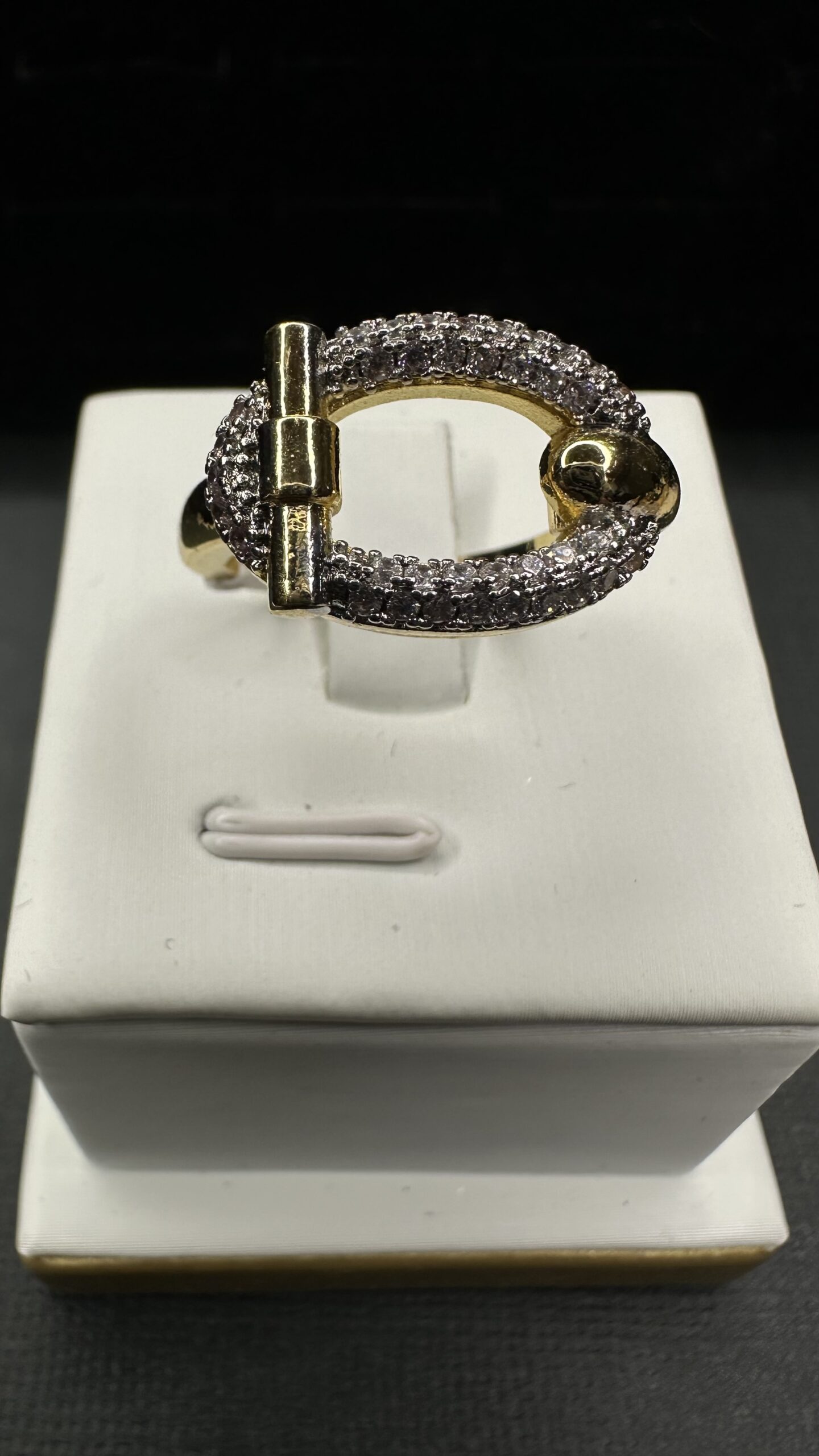 ANILLO ÓVALO CIRCONES