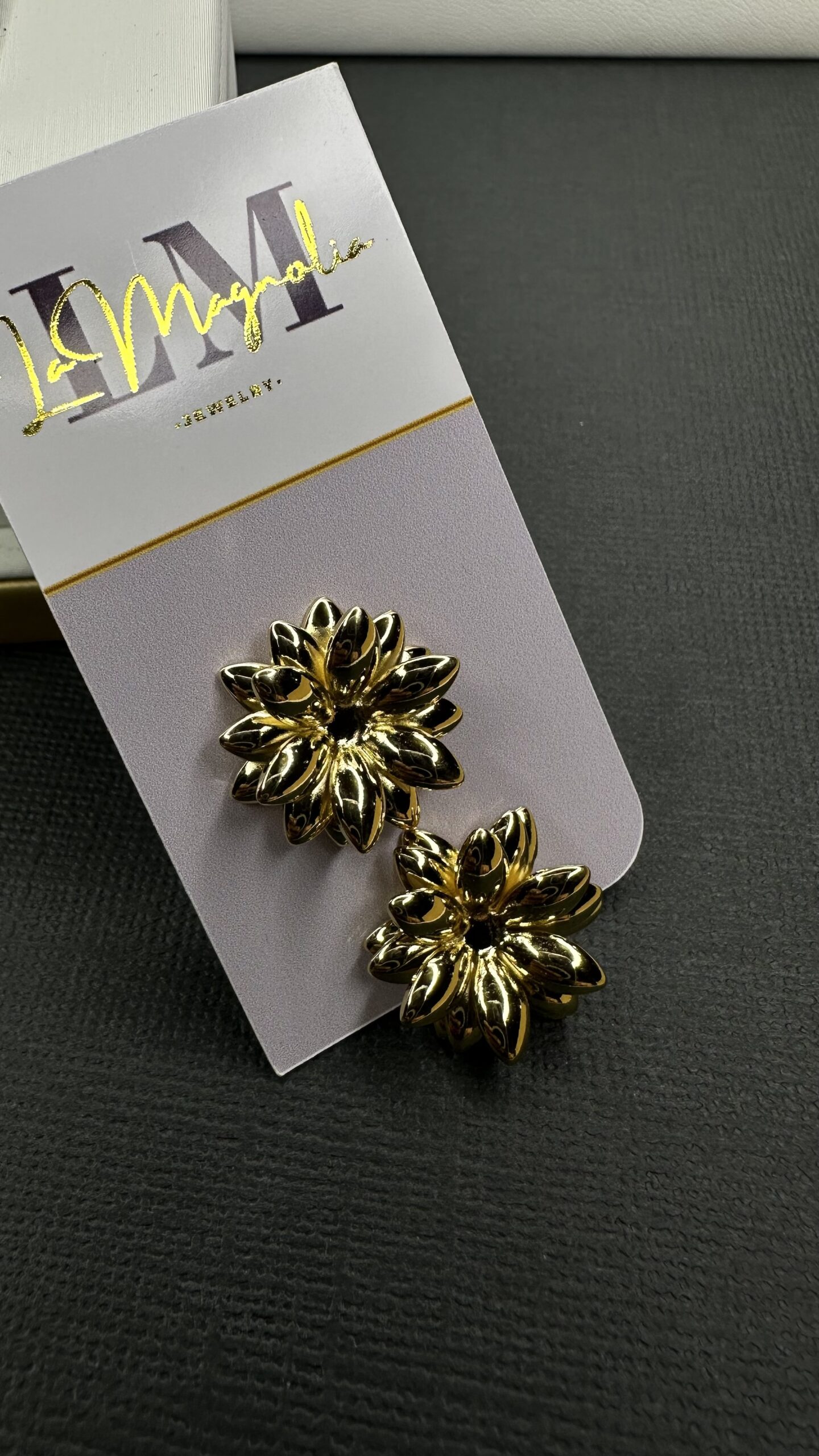 AROS FLOR EN RELIEVE