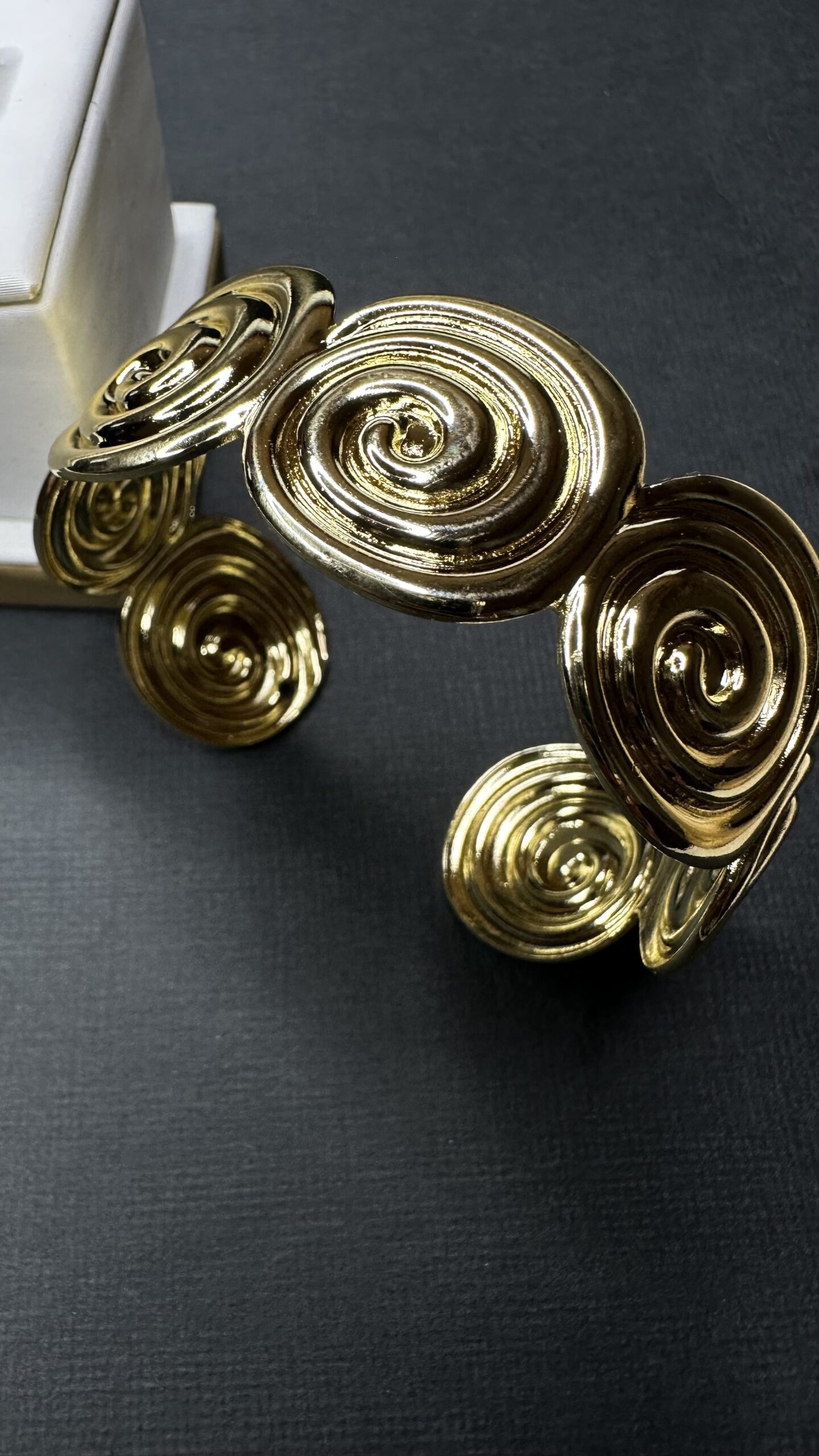BRAZALETE ESPIRAL